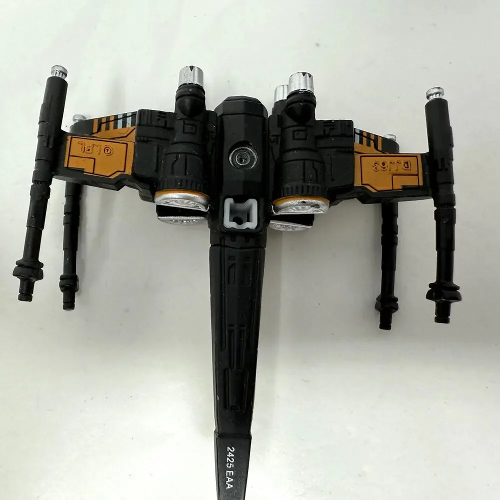 Star Wars Lot 4 Fighter Millennium Falcon Kylo Ren’s Nostalgia Action Figures